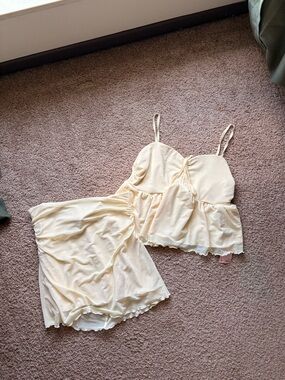 Two piece set